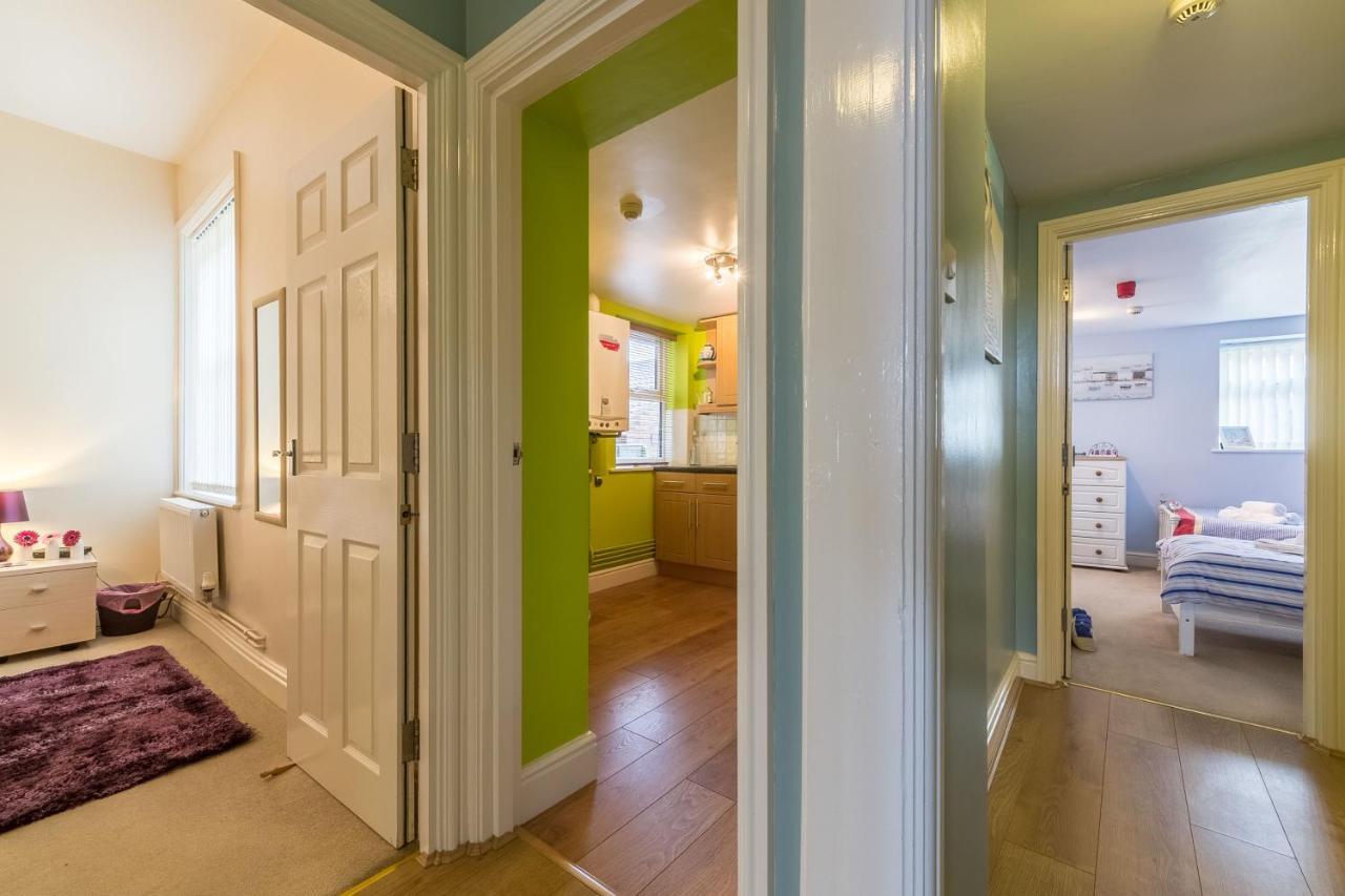 Bay View Apartment Хънстантън Екстериор снимка